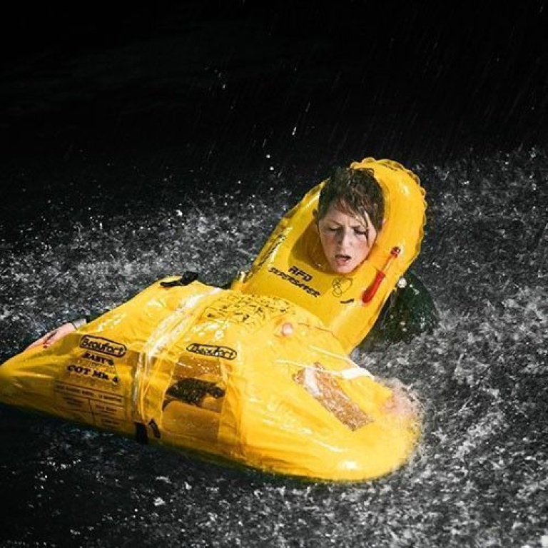 Спасательная люлька. Beaufort MK-4 спасательная люлька. Детская спасательная люлька Beaufort. Детский спасательный плот Beaufort. Спасательная люлька для вертолета.